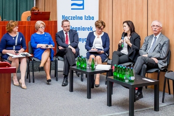 Rola pielęgniarki i położnej - konferencja w Warszawie