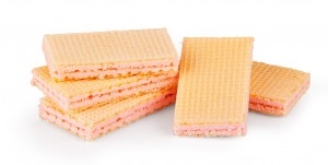 Wafelki z nadzieniem o smaku truskawkowym niskobiałkowe PKU 70g