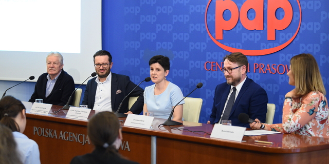 Medycyna coraz bliżej jeszcze szerszego wykorzystania komórek macierzystych z krwi pępowinowej.
